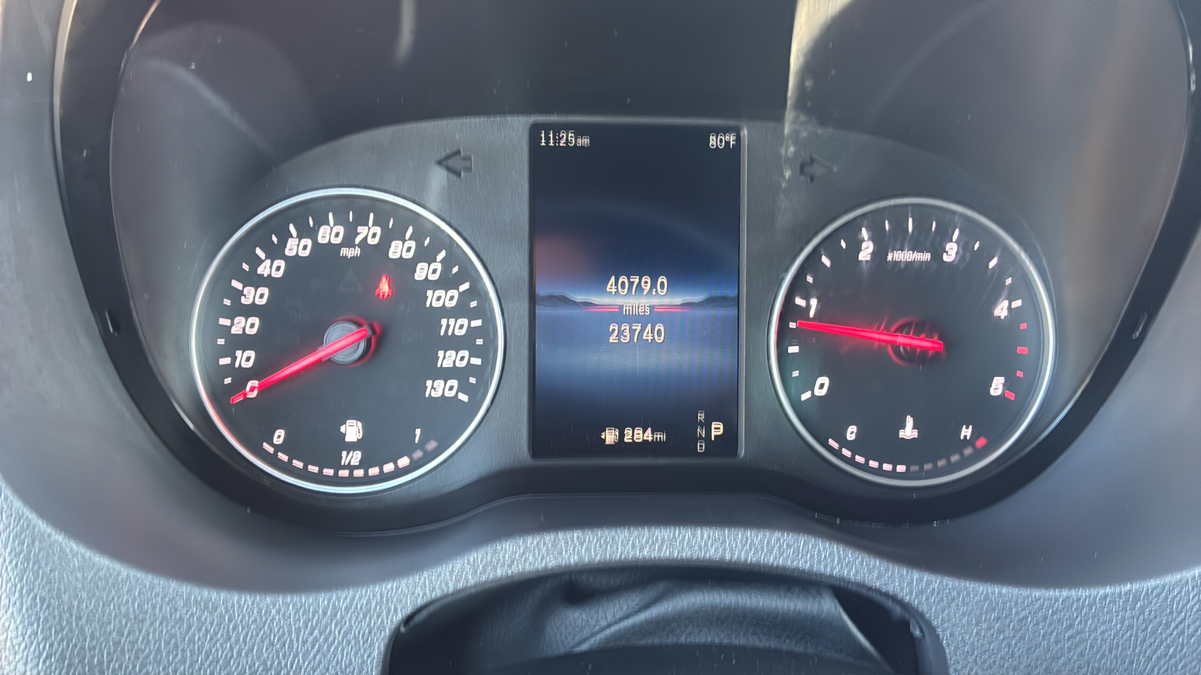 Used 2025 Mercedes-Benz Sprinter 2500 image 9