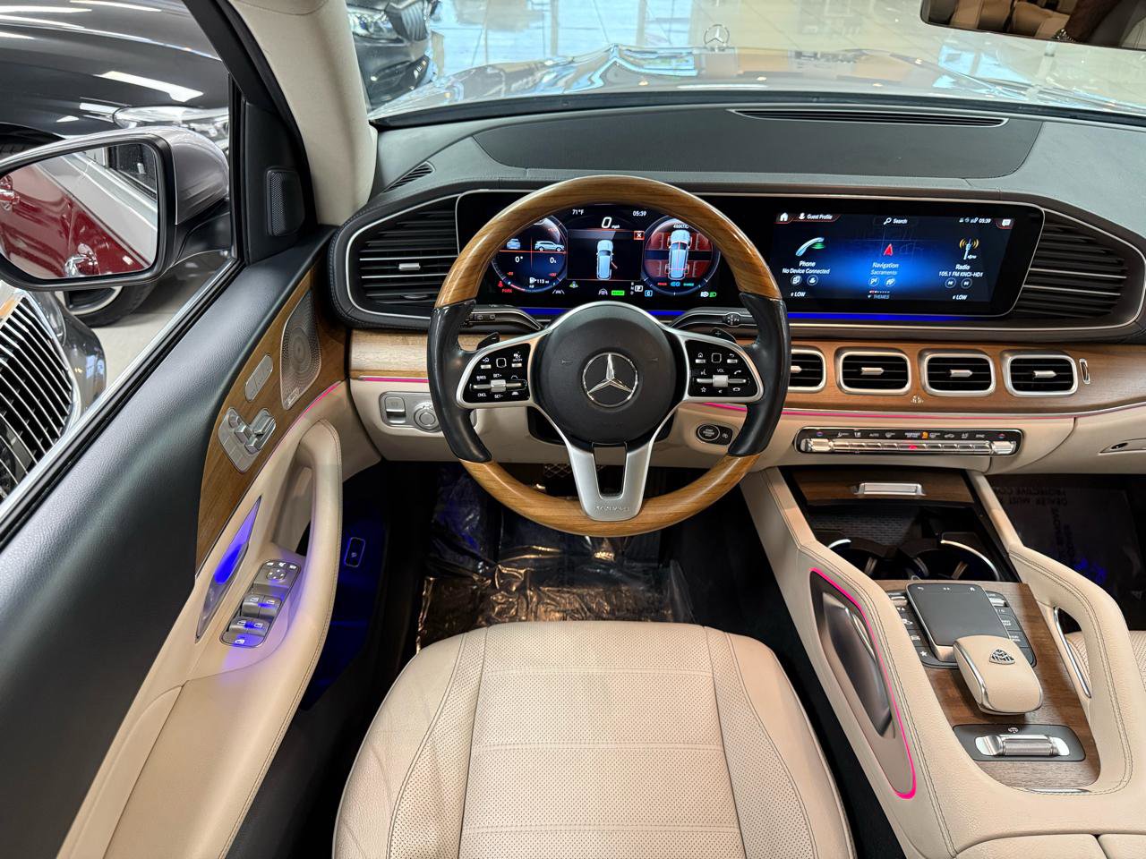 Used 2021 Mercedes-Benz GLS 450 4MATIC image 12