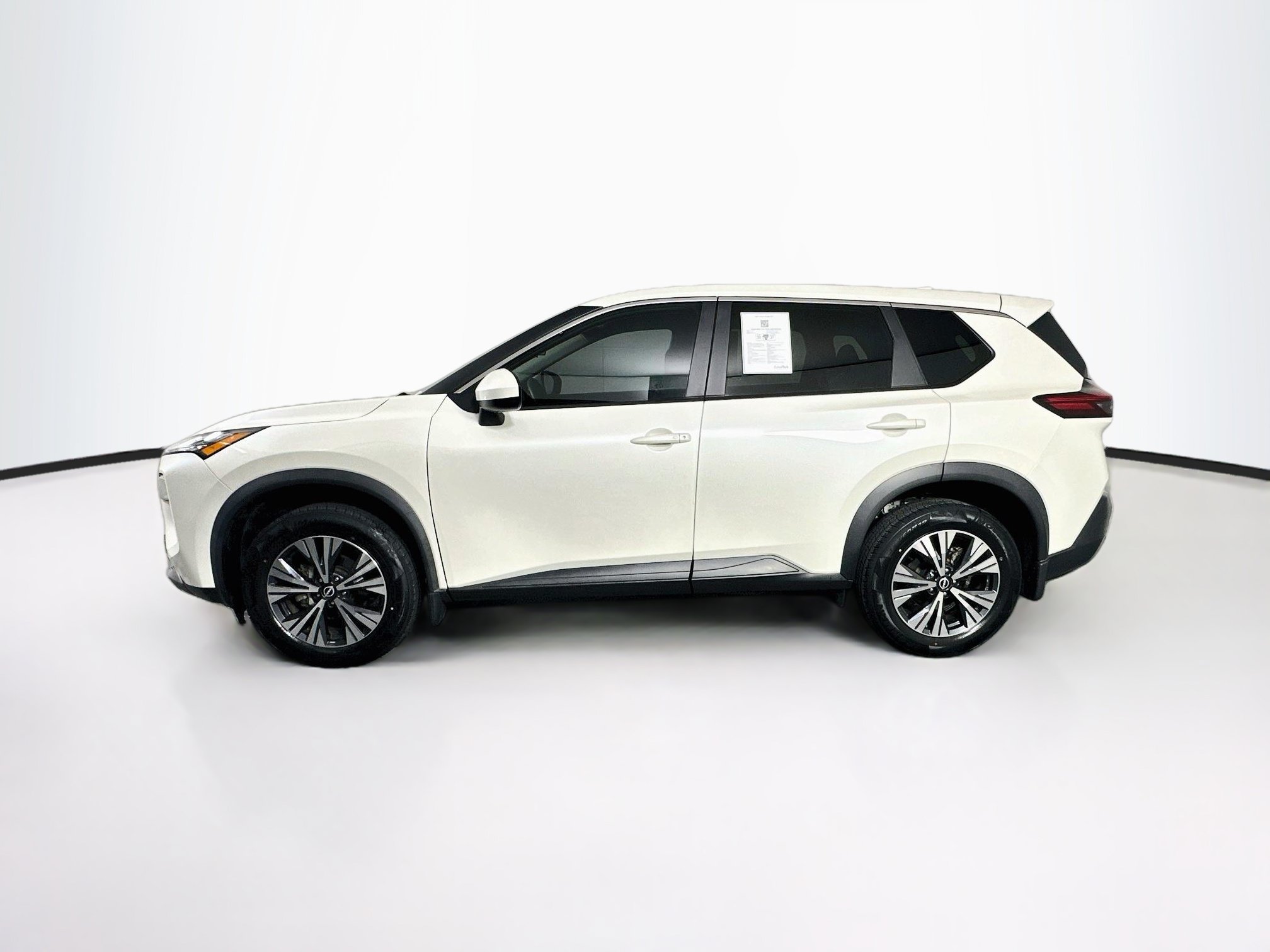 Used 2023 Nissan Rogue SV FWD image 4