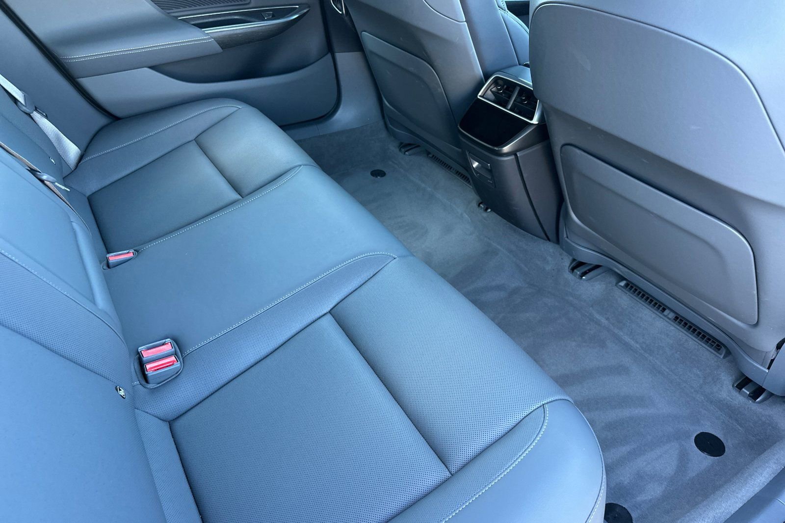 Used 2024 Lucid Air Touring image 18