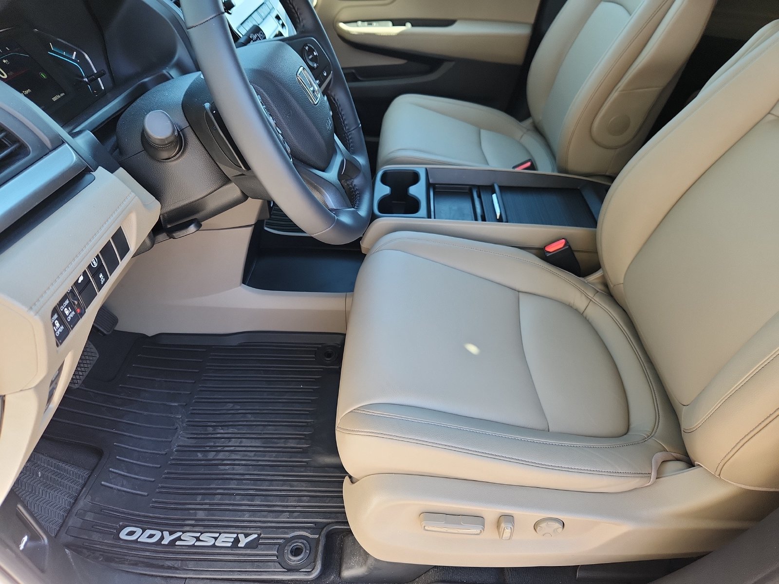 Certified 2023 Honda Odyssey EX-L image 10