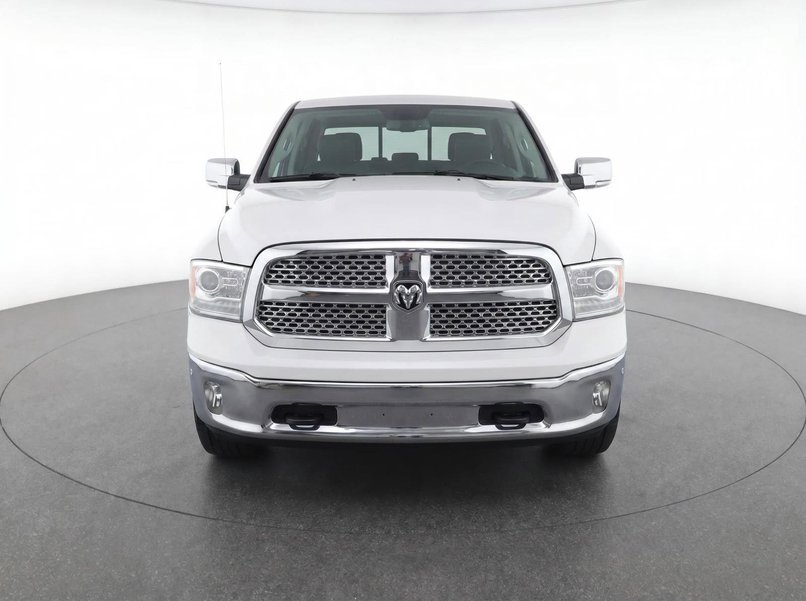 Used 2016 RAM 1500 Laramie RWD image 5