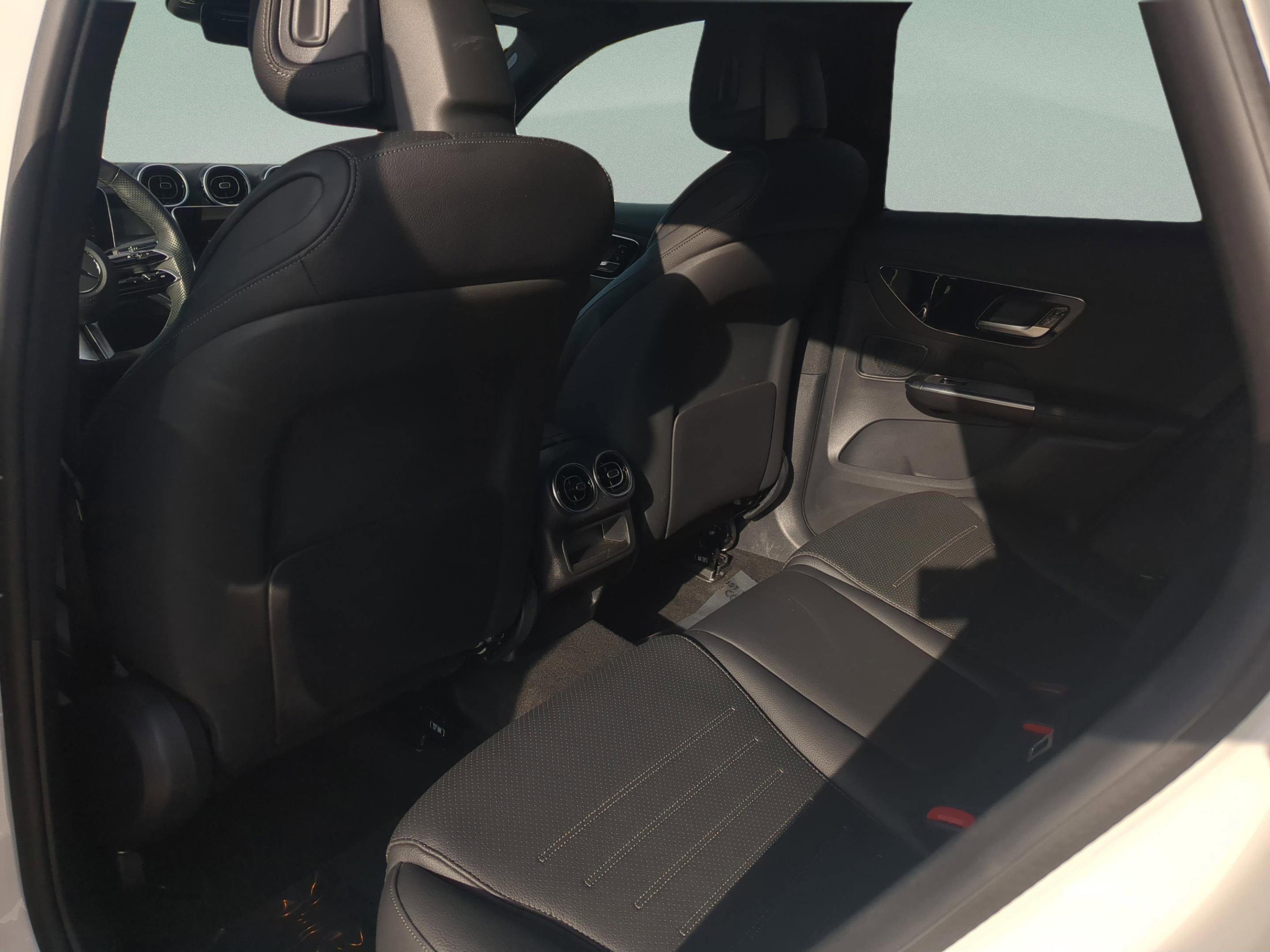 Certified 2025 Mercedes-Benz GLC 300 4MATIC image 15