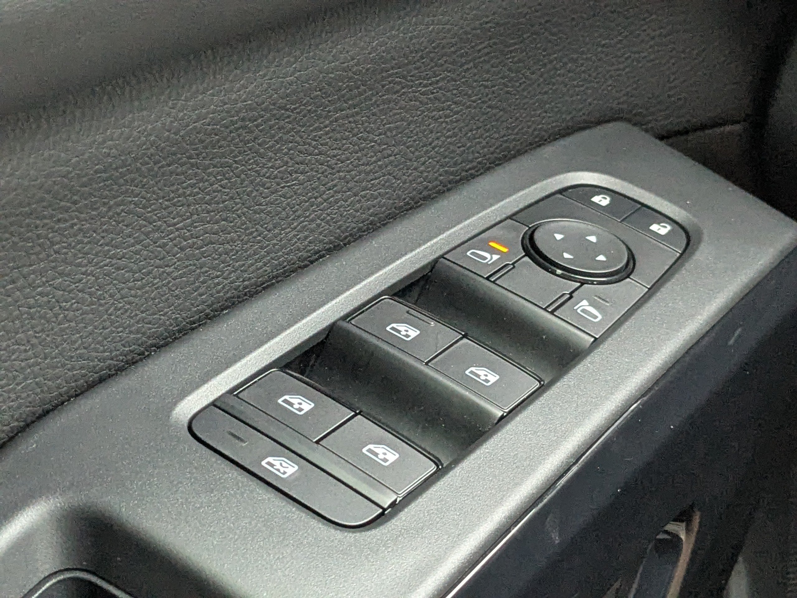New 2026 Nissan Pathfinder SV FWD image 27