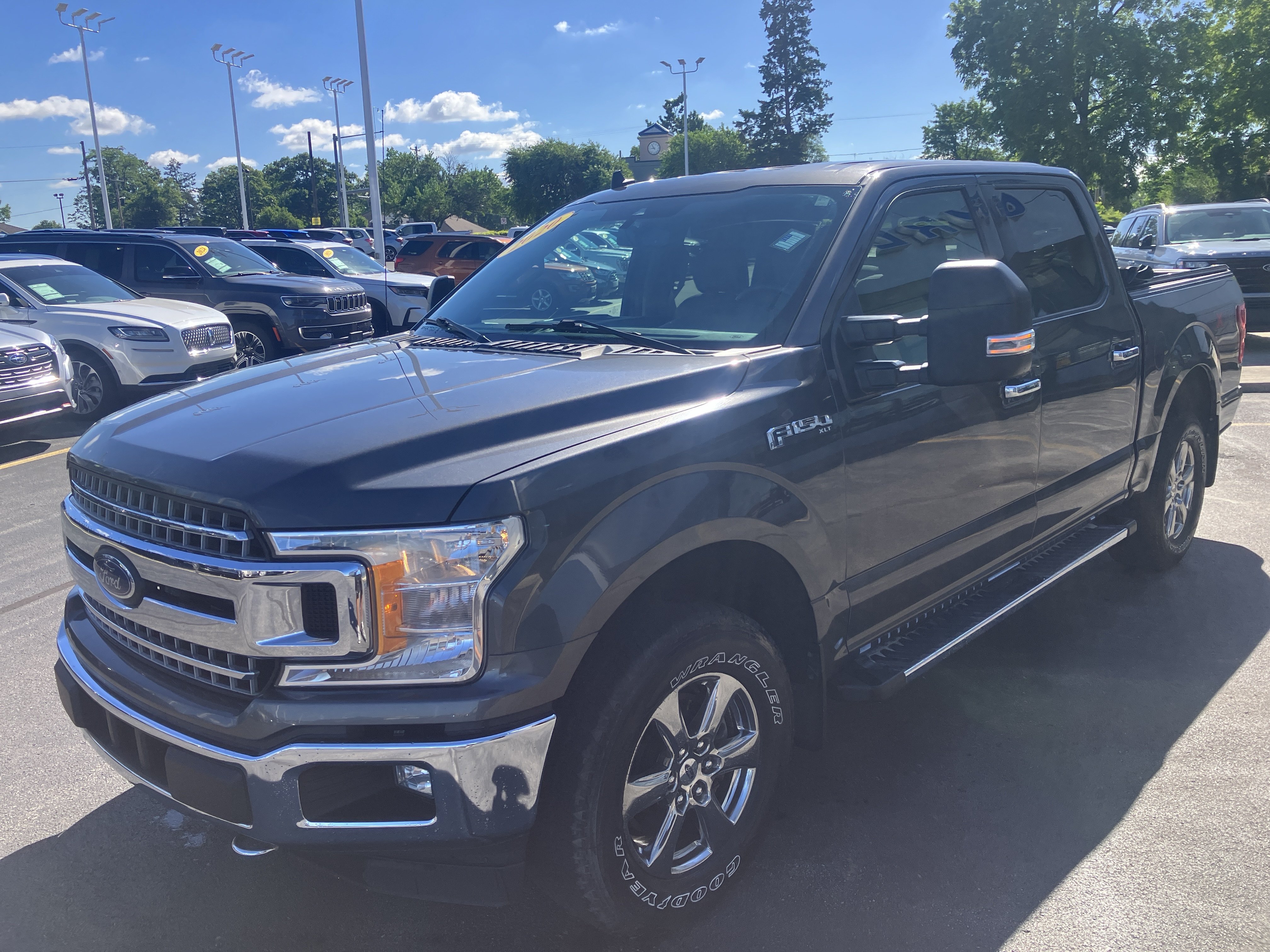 Used 2020 Ford F150 XLT w/ Equipment Group 302A Luxury AWD/4WD image 3