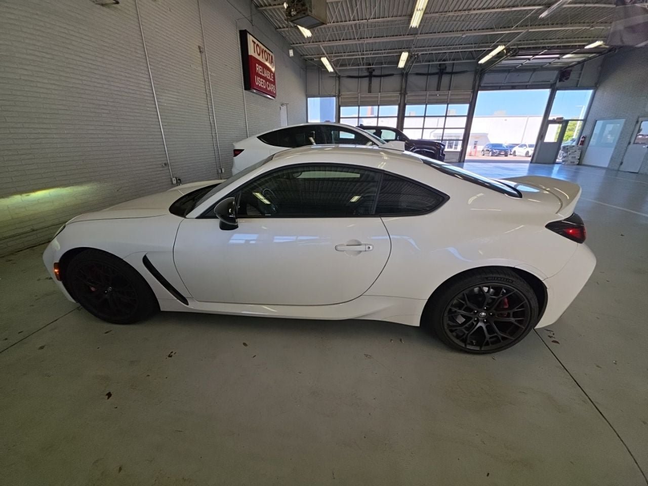 Used 2025 Toyota GR86 Premium RWD image 6
