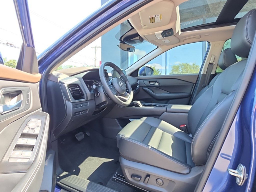 Certified 2023 Nissan Rogue SL w/ SL Premium Package AWD/4WD image 12