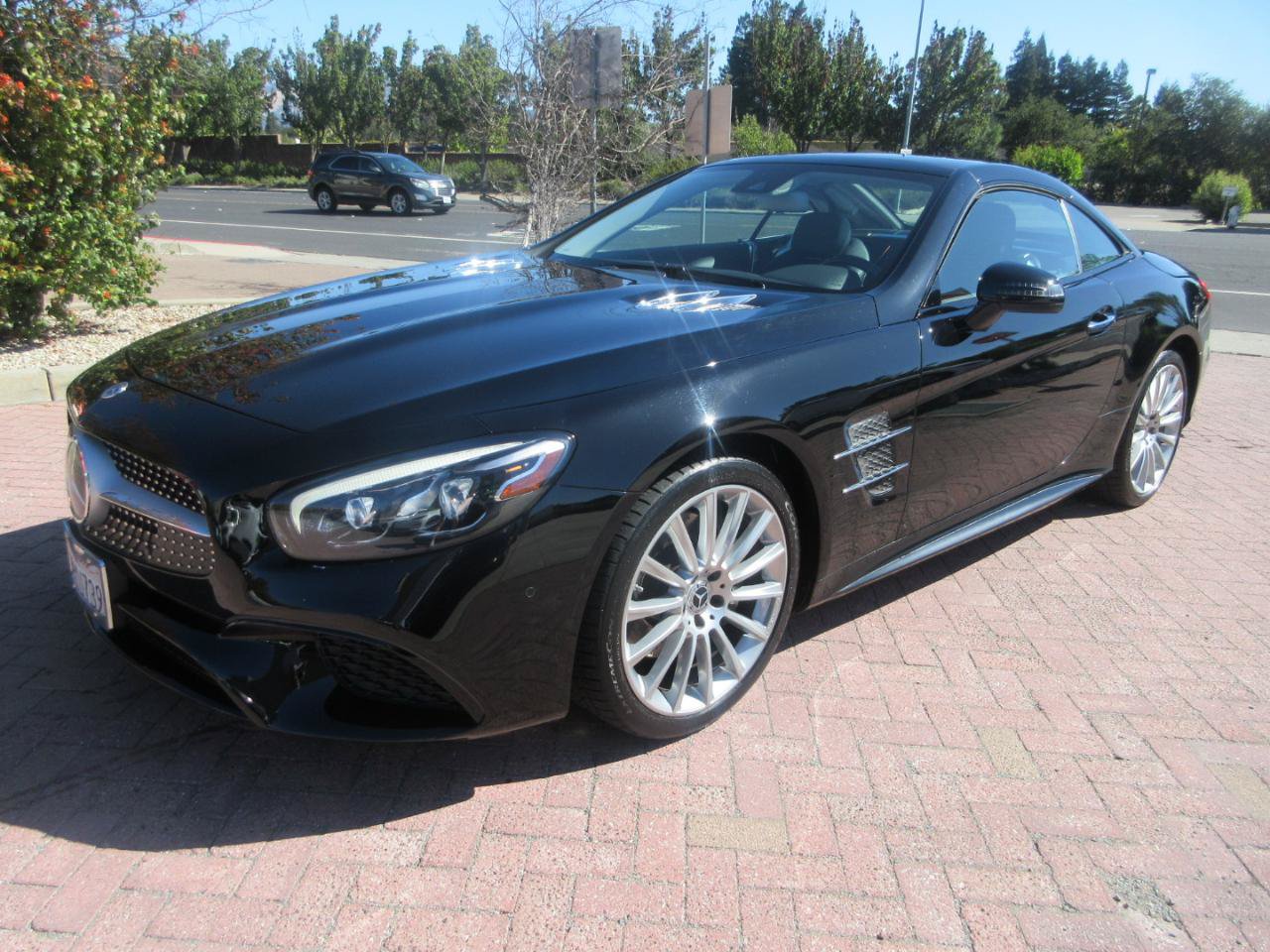 Used 2017 Mercedes-Benz SL 550 image 66