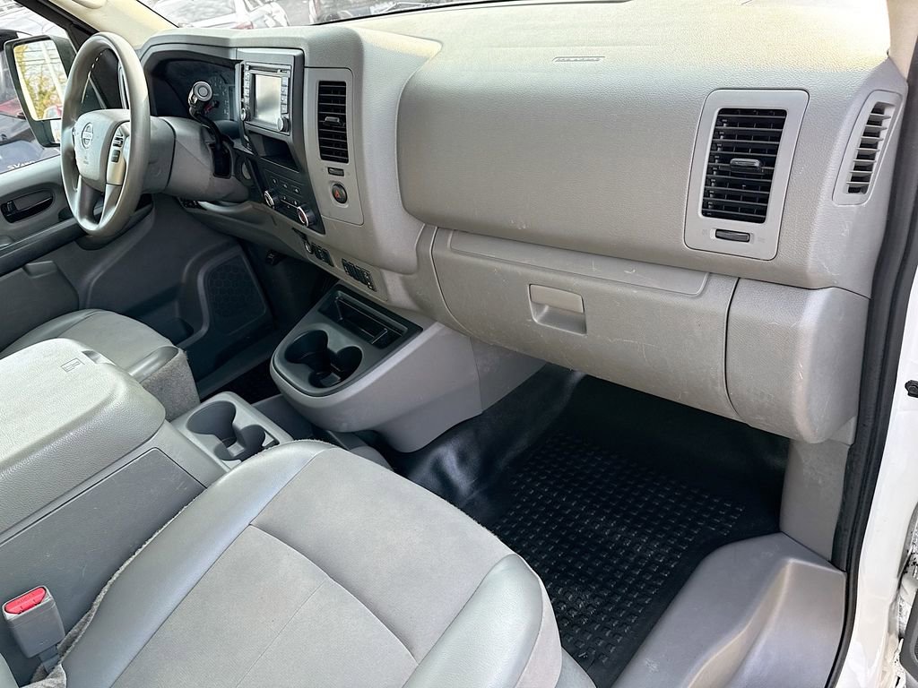 Used 2018 Nissan NV 2500 SV w/ Navigation Package image 30