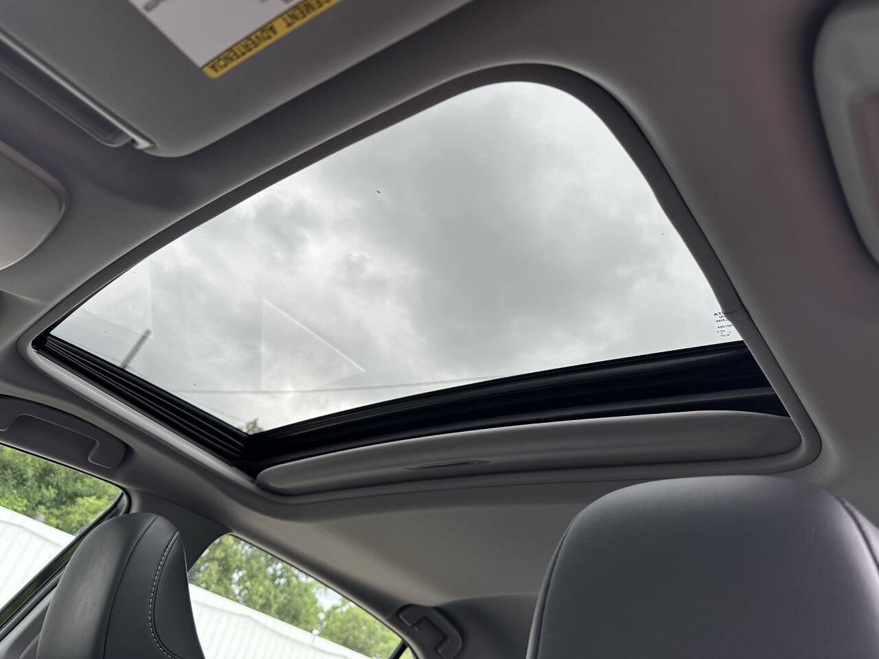 Used 2018 Toyota Camry SE image 16