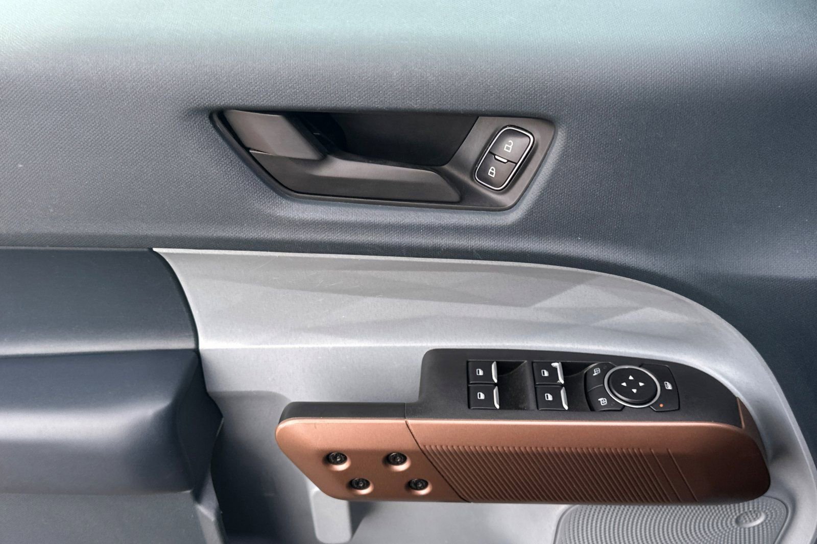 Used 2022 Ford Maverick Lariat w/ Equipment Group 500A Standard AWD/4WD image 11