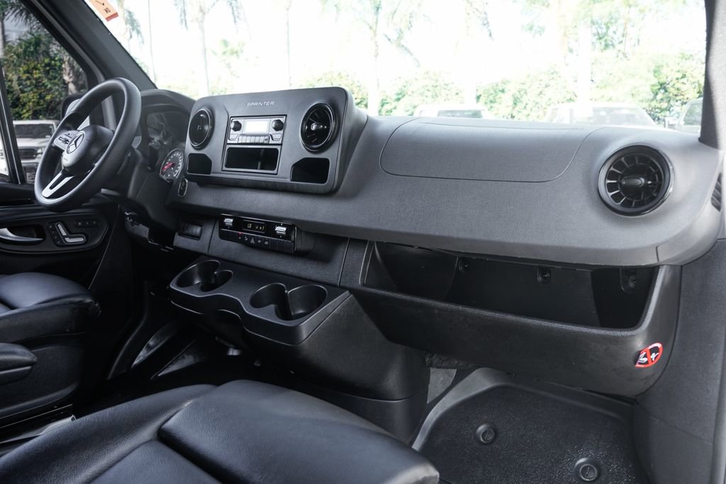 Used 2024 Mercedes-Benz Sprinter 144 Cargo image 35