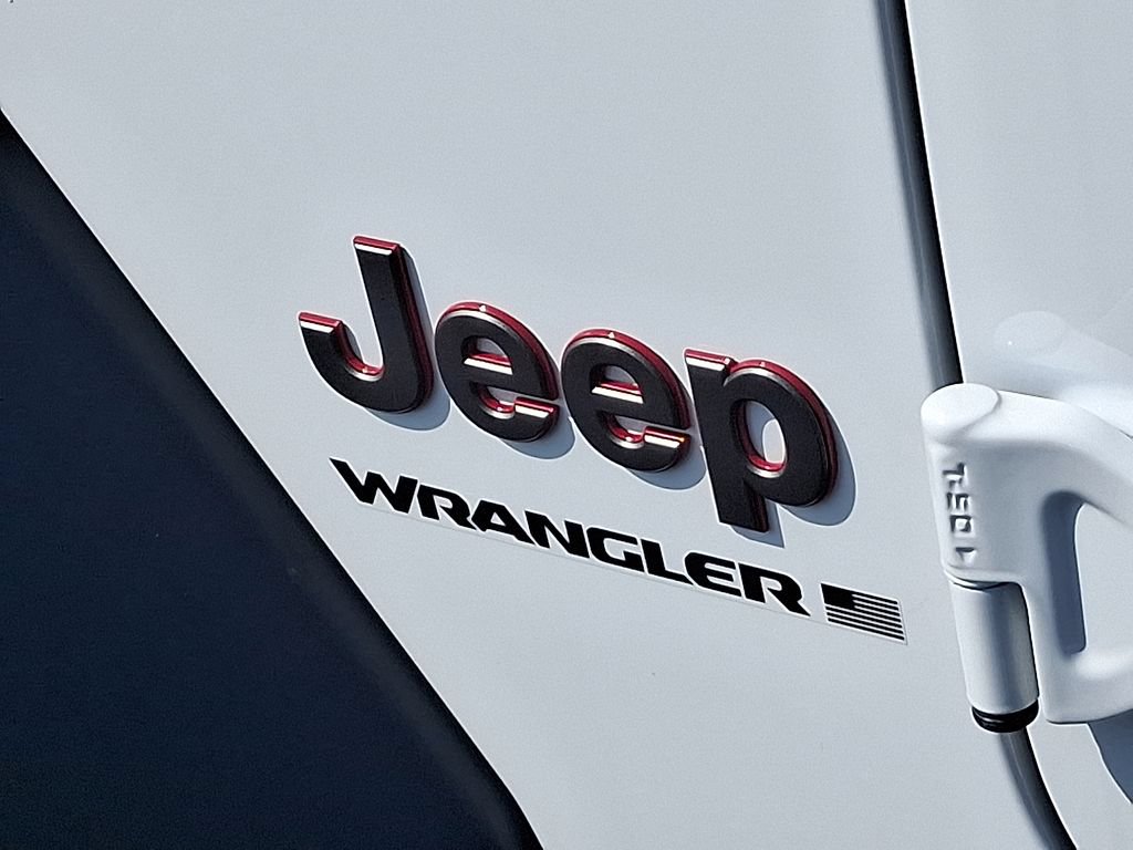 Used 2025 Jeep Wrangler Unlimited Rubicon AWD/4WD image 30