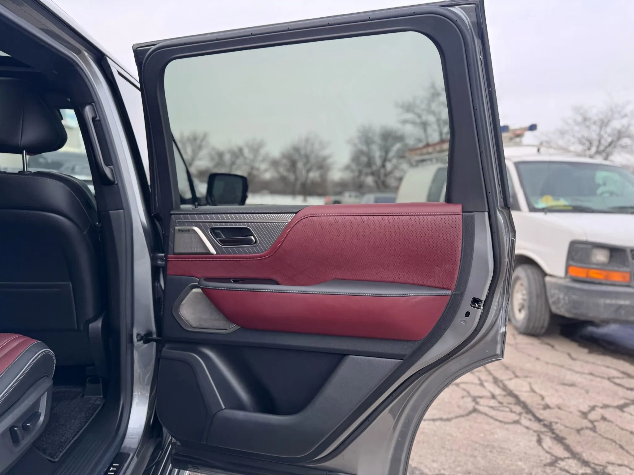 Used 2025 INFINITI QX80 Autograph image 41