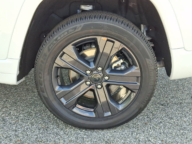 New 2027 Jeep Grand Cherokee L Limited AWD/4WD image 5