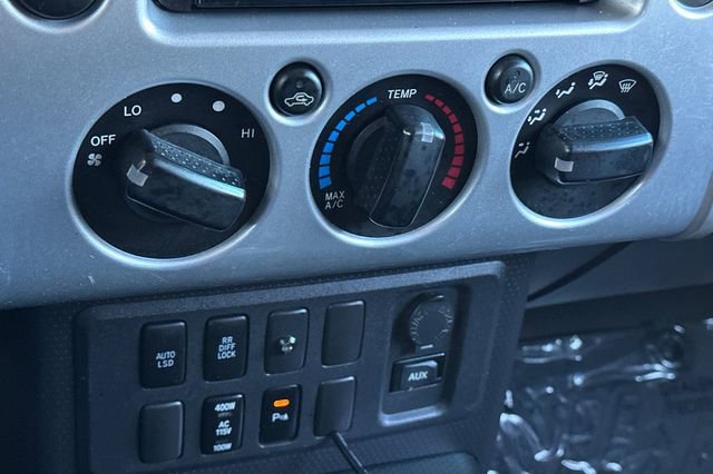 Used 2007 Toyota FJ Cruiser 2WD image 16
