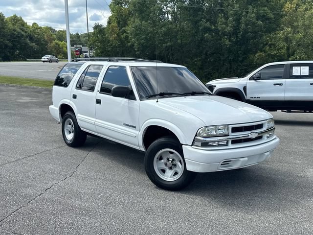Used 2002 Chevrolet Blazer LS w/ Preferred Equipment Group RWD image 2