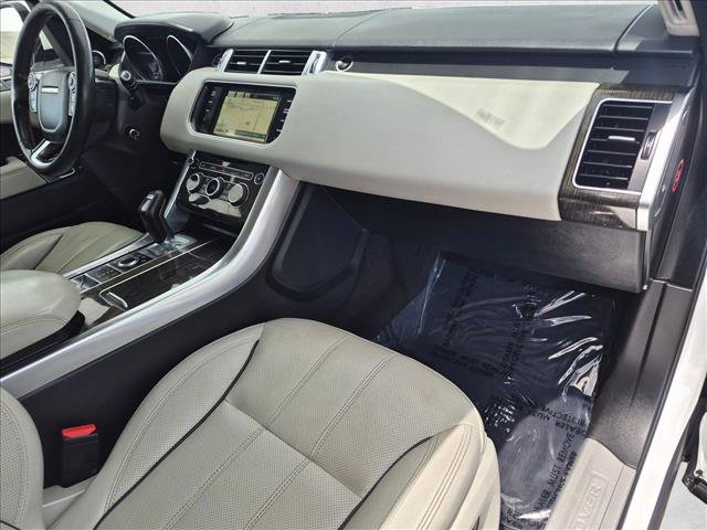 Used 2015 Land Rover Range Rover Sport HSE AWD/4WD image 25