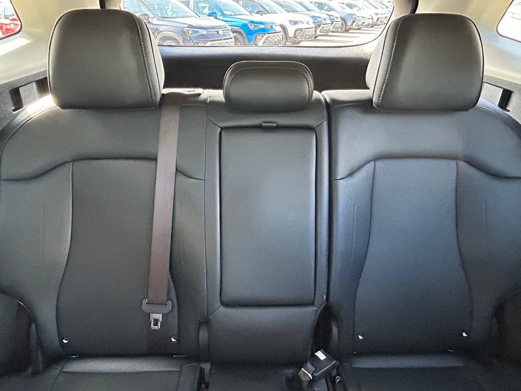 Used 2025 Kia Sportage EX FWD image 12