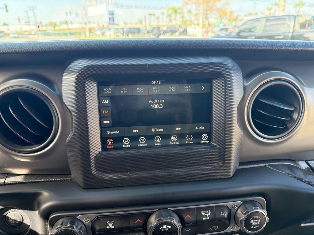 Used 2023 Jeep Gladiator Sport AWD/4WD image 12