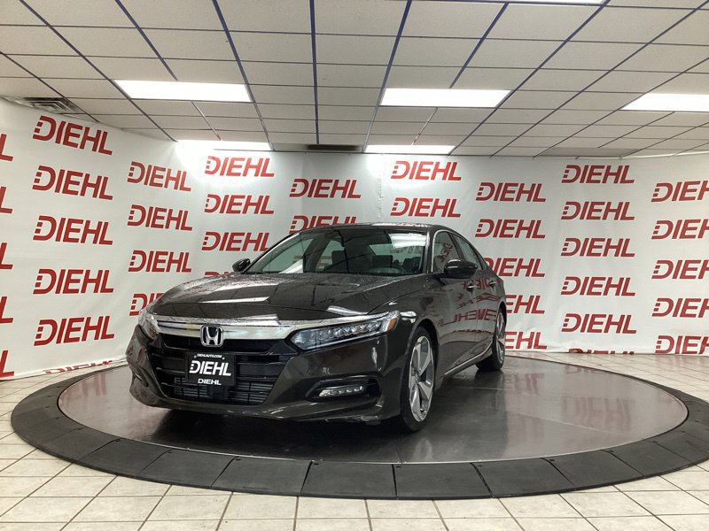 Used 2018 Honda Accord Touring image 3