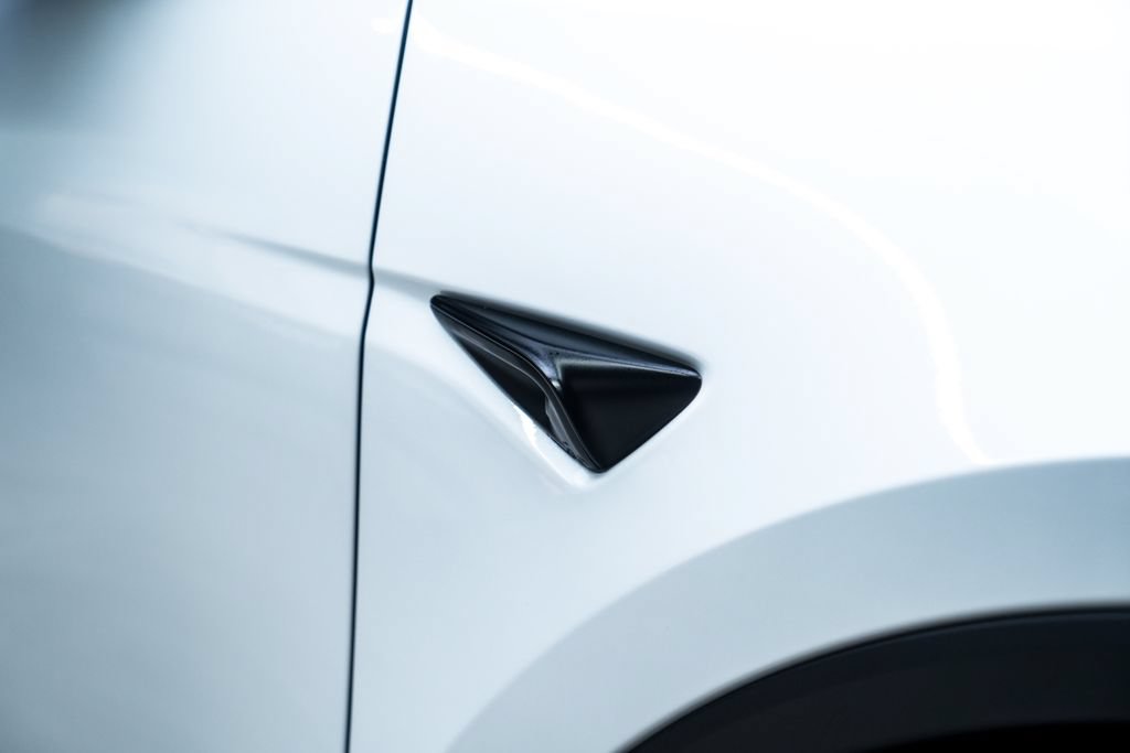Used 2026 Tesla Model Y 2WD image 14