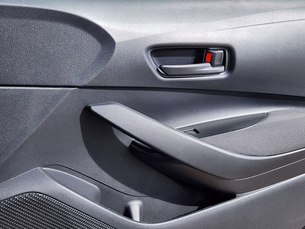 Used 2023 Toyota Corolla LE FWD image 12