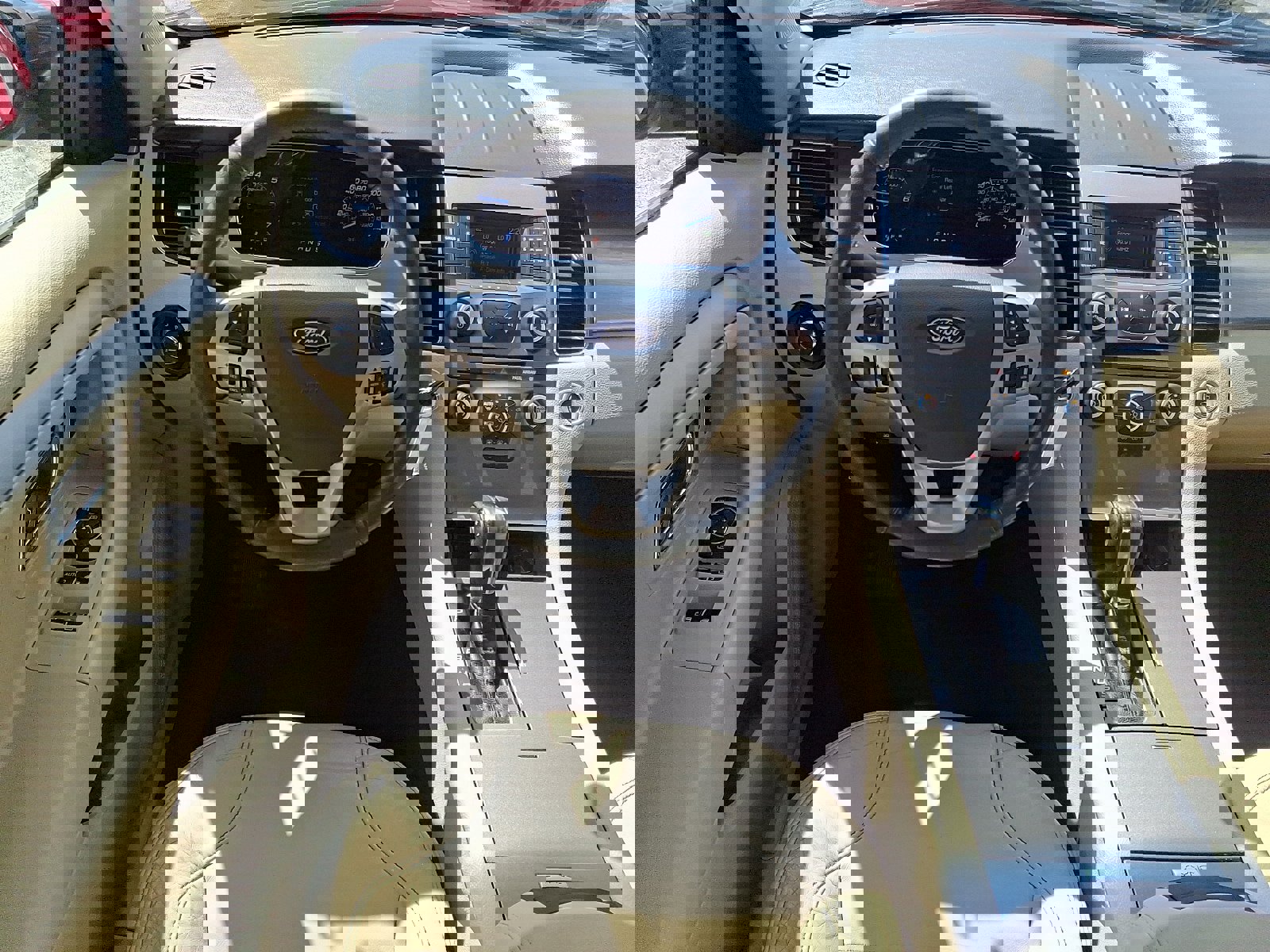 Used 2017 Ford Taurus SEL image 11