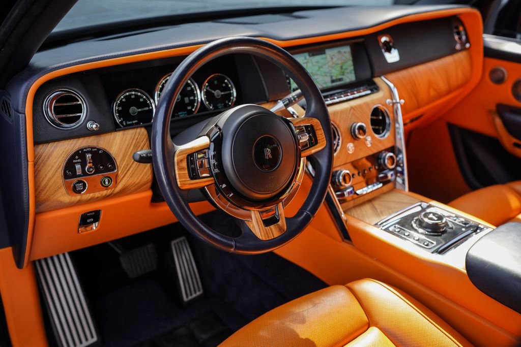 Used 2019 Rolls-Royce Cullinan image 22