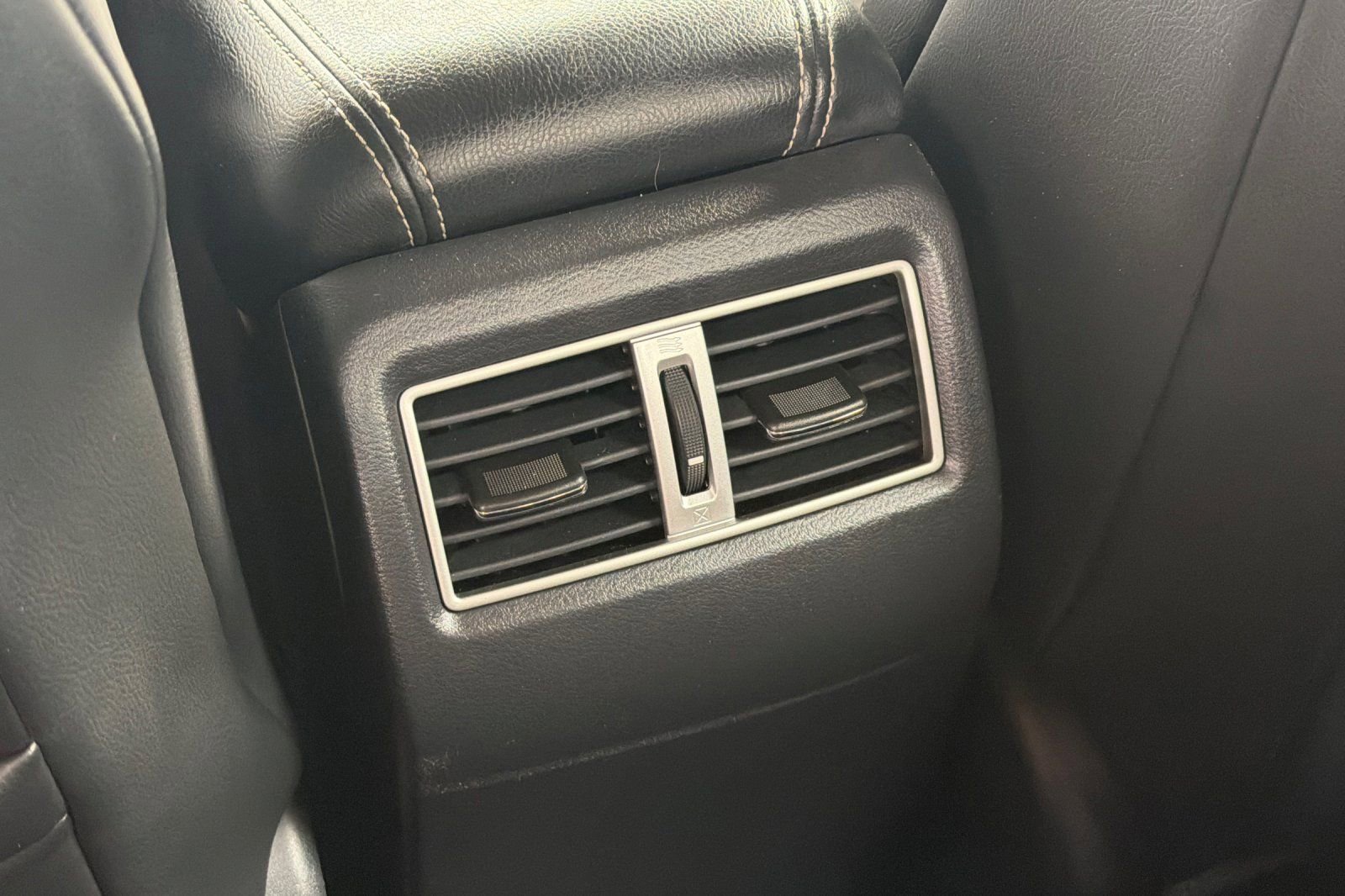 Used 2022 Nissan Maxima SV w/ Floor Mat Group FWD image 17