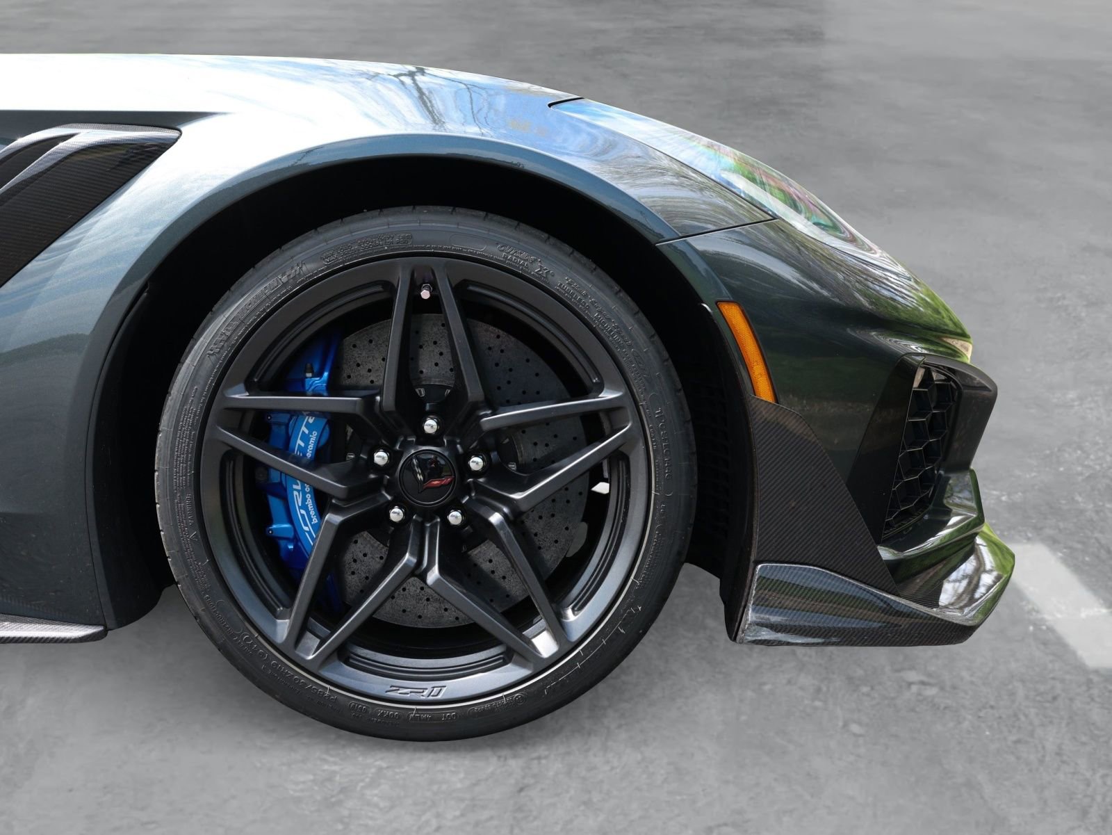 Used 2019 Chevrolet Corvette ZR1 RWD image 7