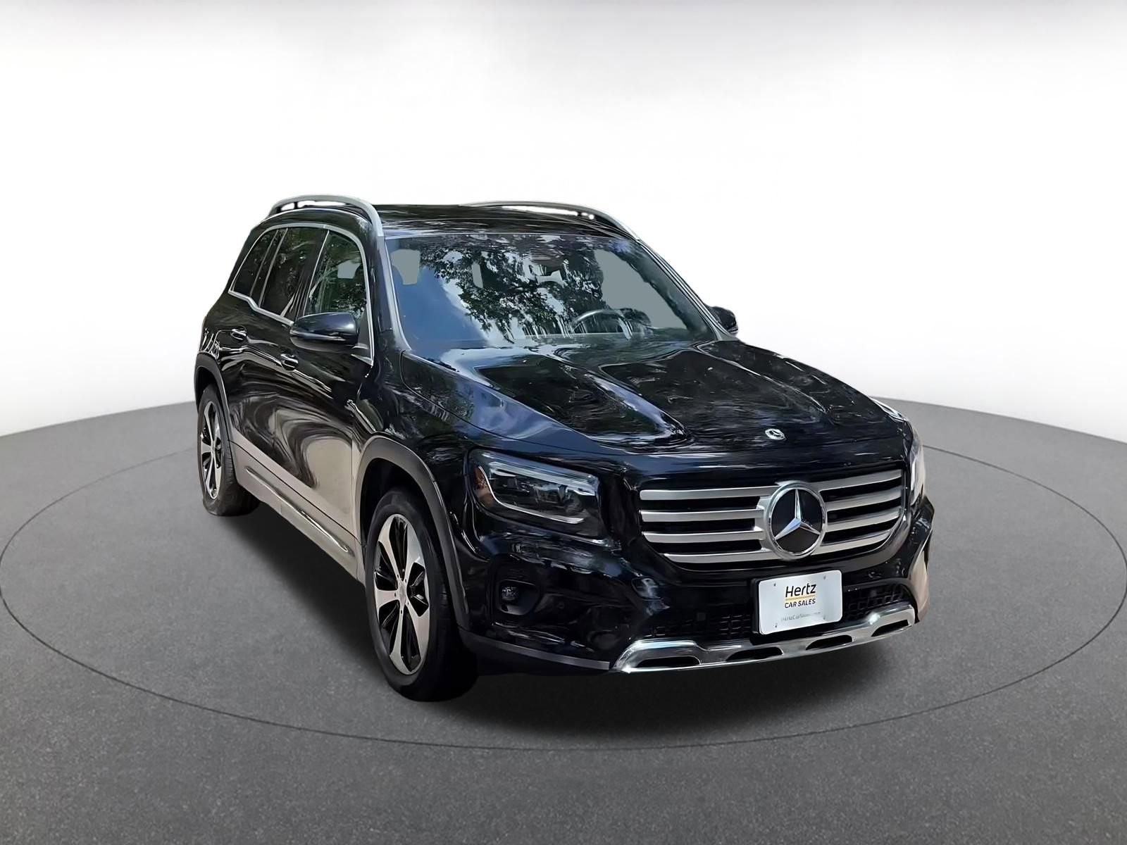 Used 2025 Mercedes-Benz GLB 250 image 4