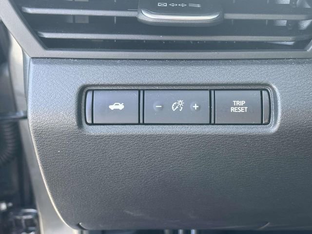 Used 2025 Nissan Altima 2.5 SR image 16