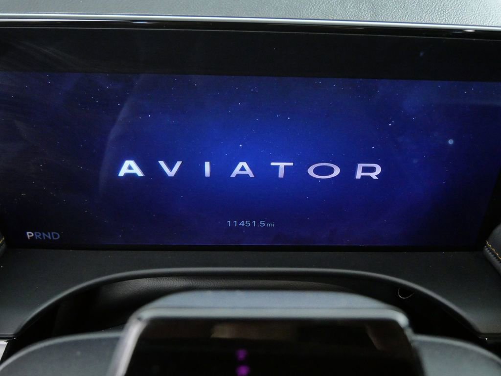 Certified 2025 Lincoln Aviator Black Label AWD/4WD image 18
