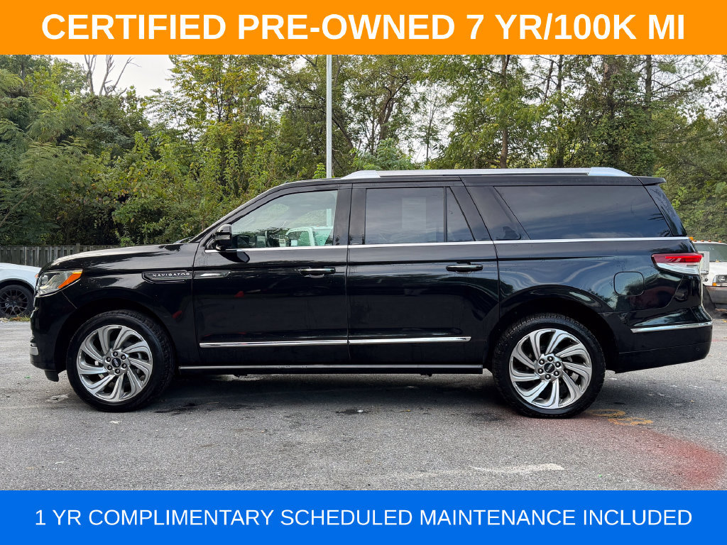 Used 2022 Lincoln Navigator L Reserve RWD image 4