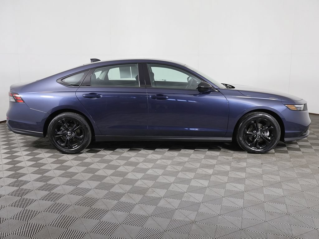 Used 2025 Honda Accord SE image 18