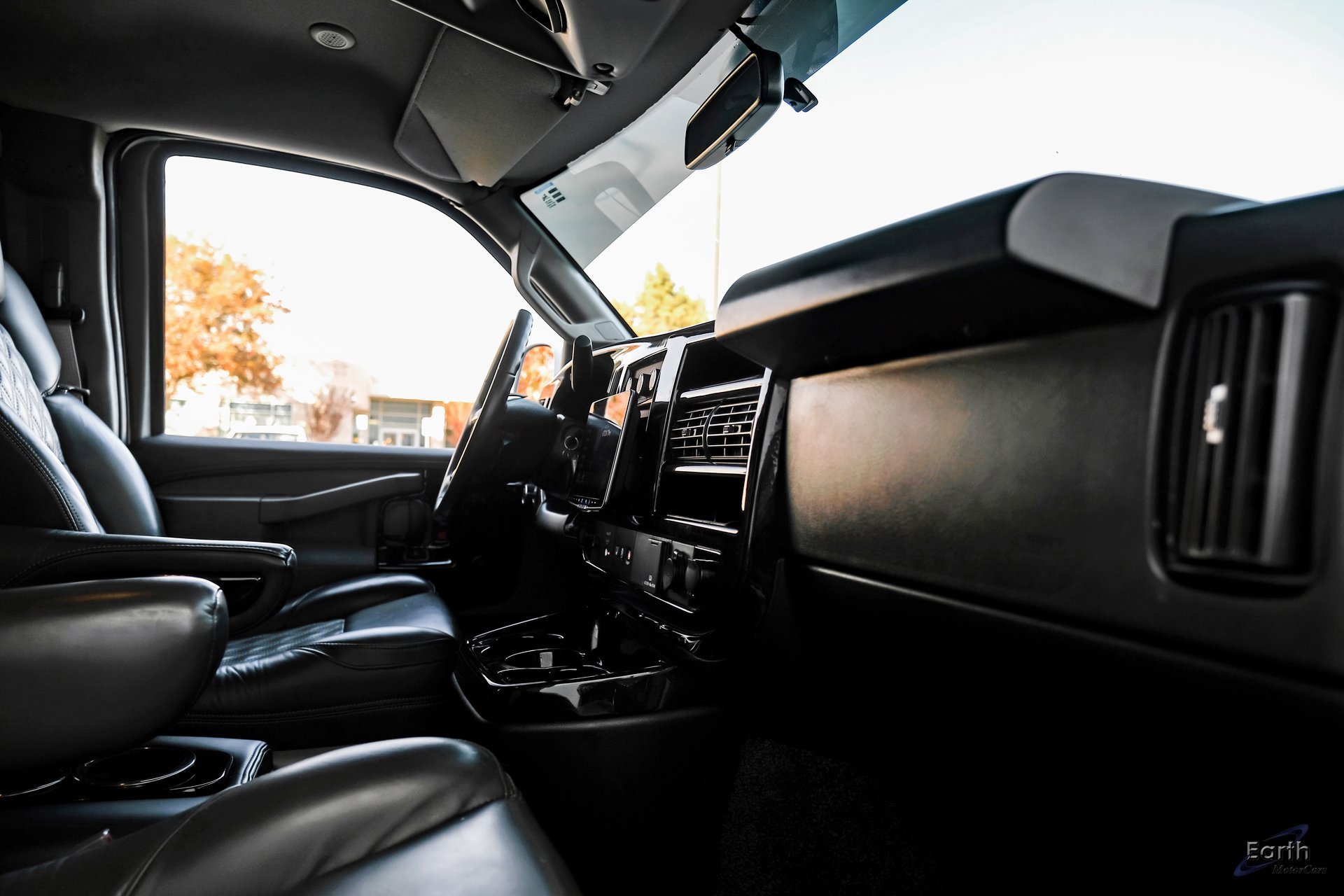 Used 2023 Chevrolet Express 2500 image 46