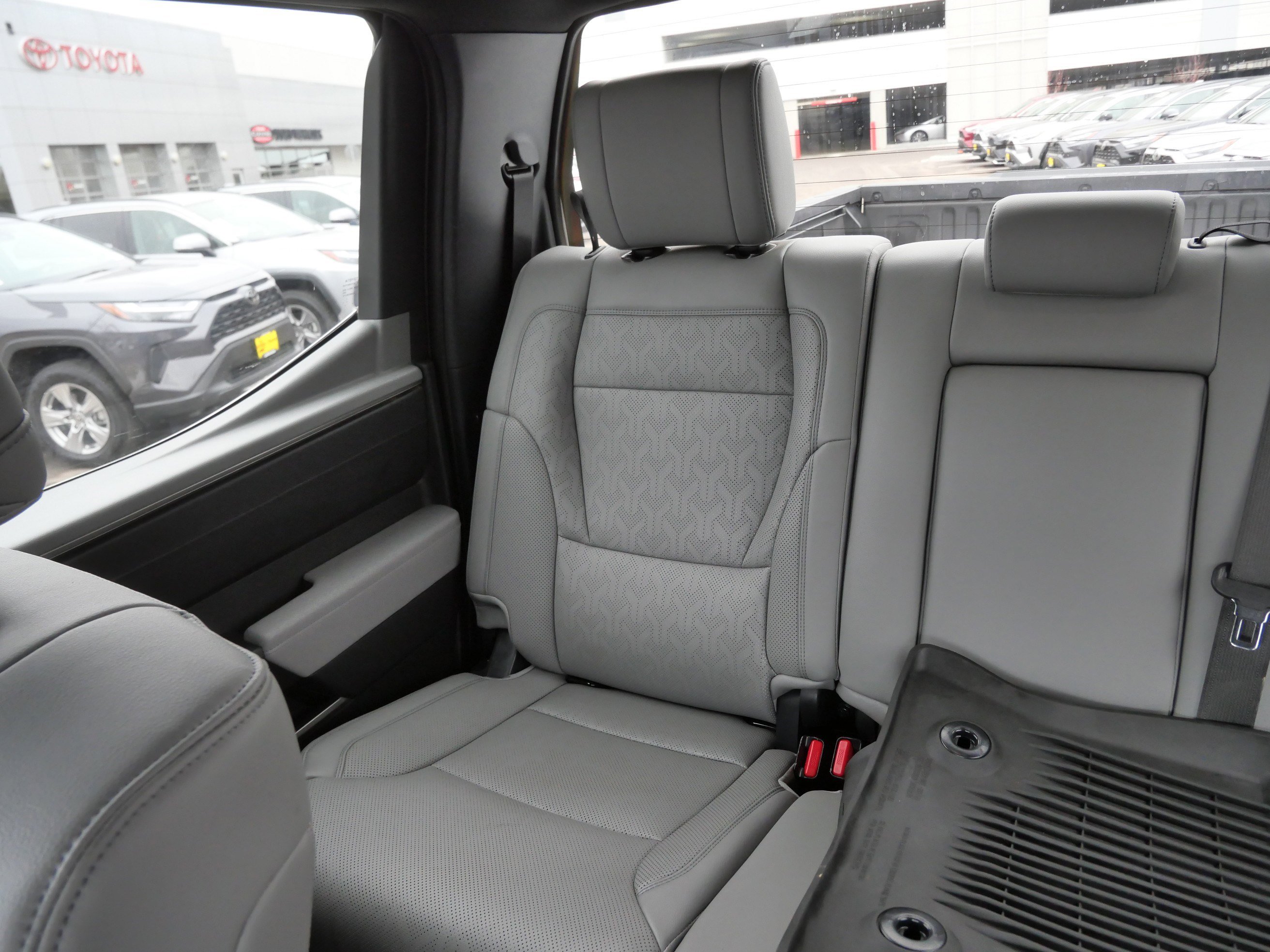 Used 2025 Toyota Tundra Limited image 13