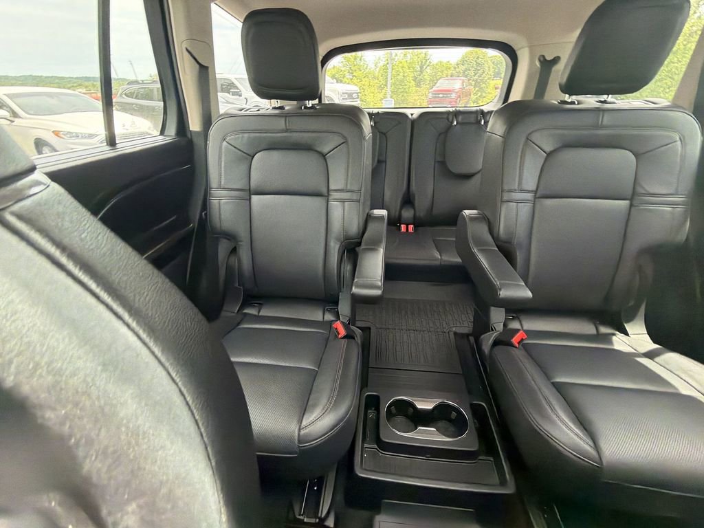 Used 2024 Lincoln Aviator Reserve w/ Equipment Group 201A AWD/4WD image 29