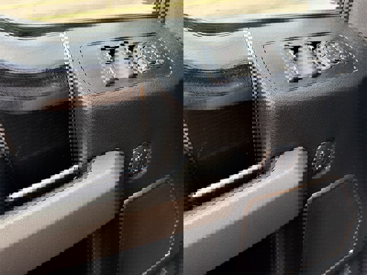 Used 2017 Ford F150 Raptor w/ Equipment Group 802A Luxury image 24