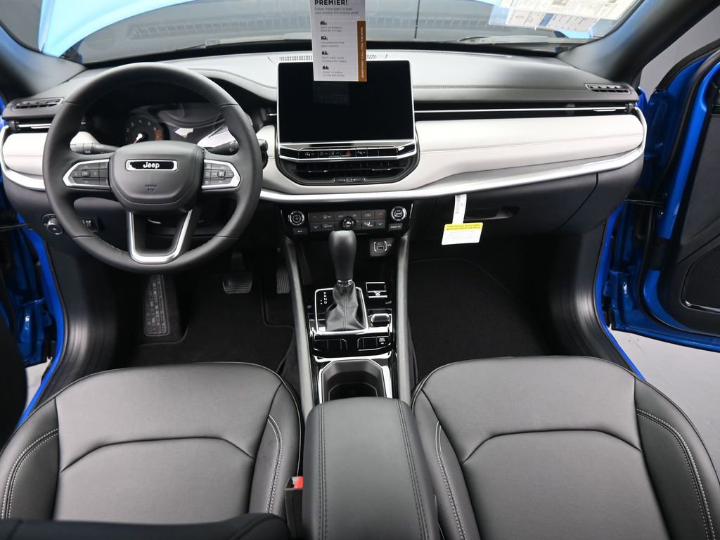 New 2025 Jeep Compass Limited image 23