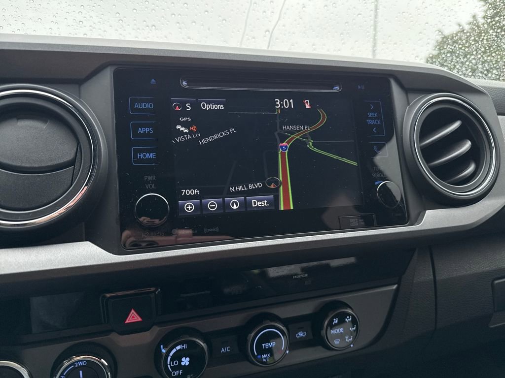 Used 2017 Toyota Tacoma TRD Sport image 27