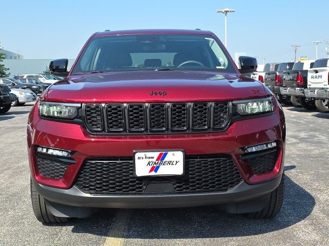 Used 2023 Jeep Grand Cherokee Limited w/ Black Appearance Package AWD/4WD image 6