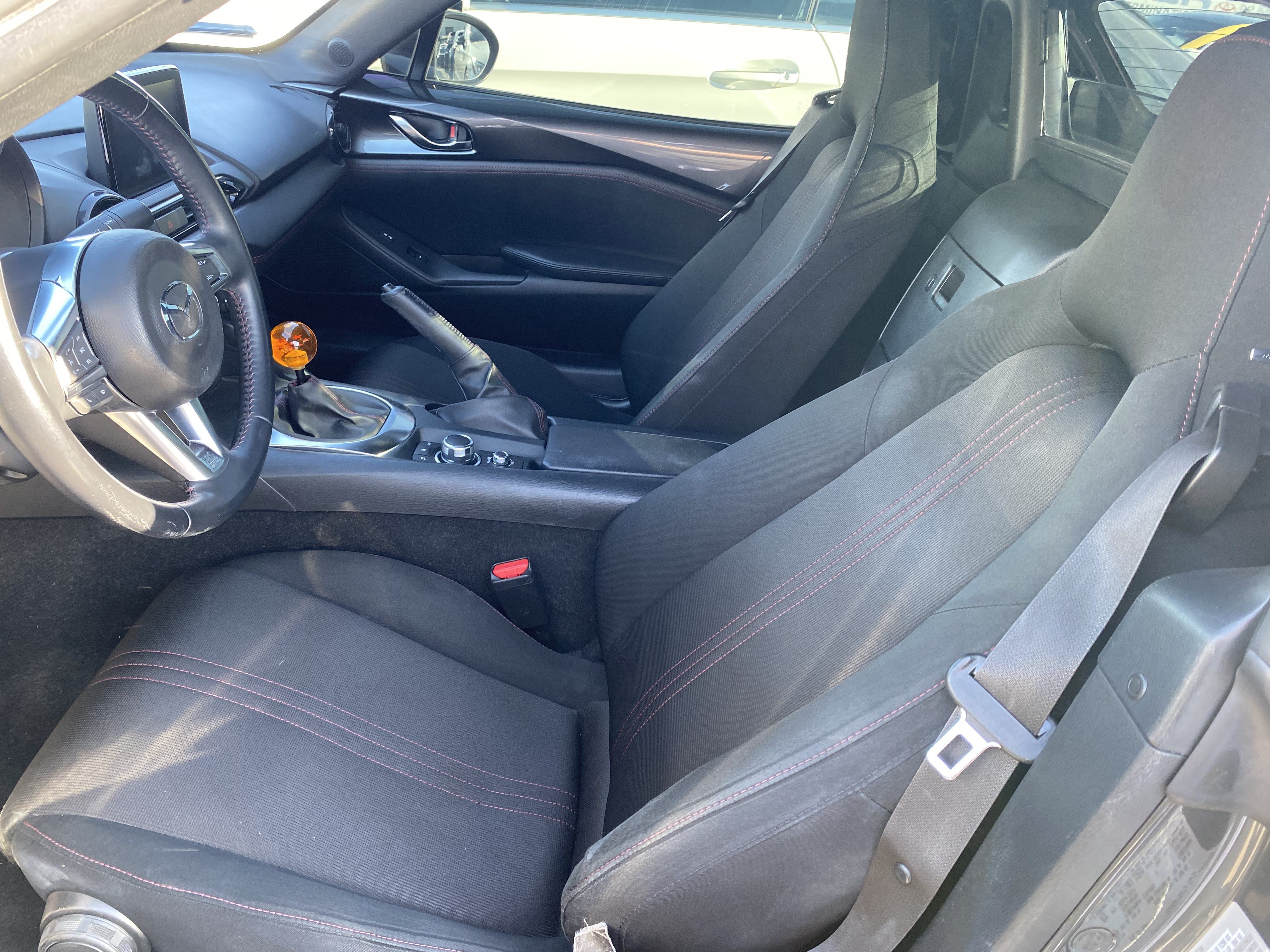 Used 2018 MAZDA MX-5 Miata RF Club RWD image 11