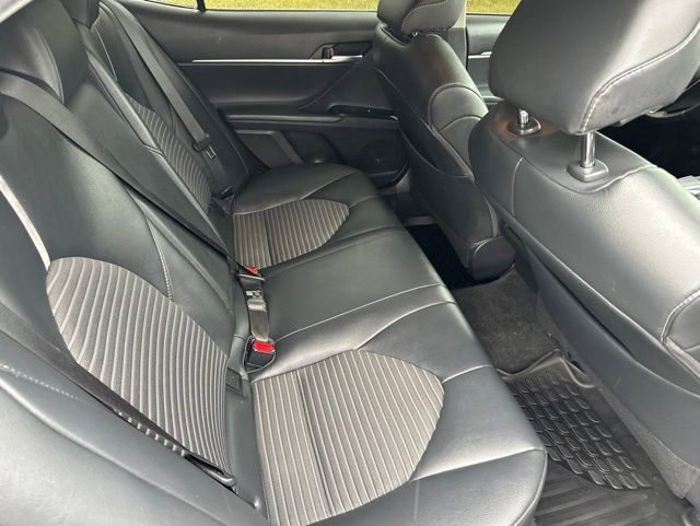 Used 2019 Toyota Camry SE FWD image 14