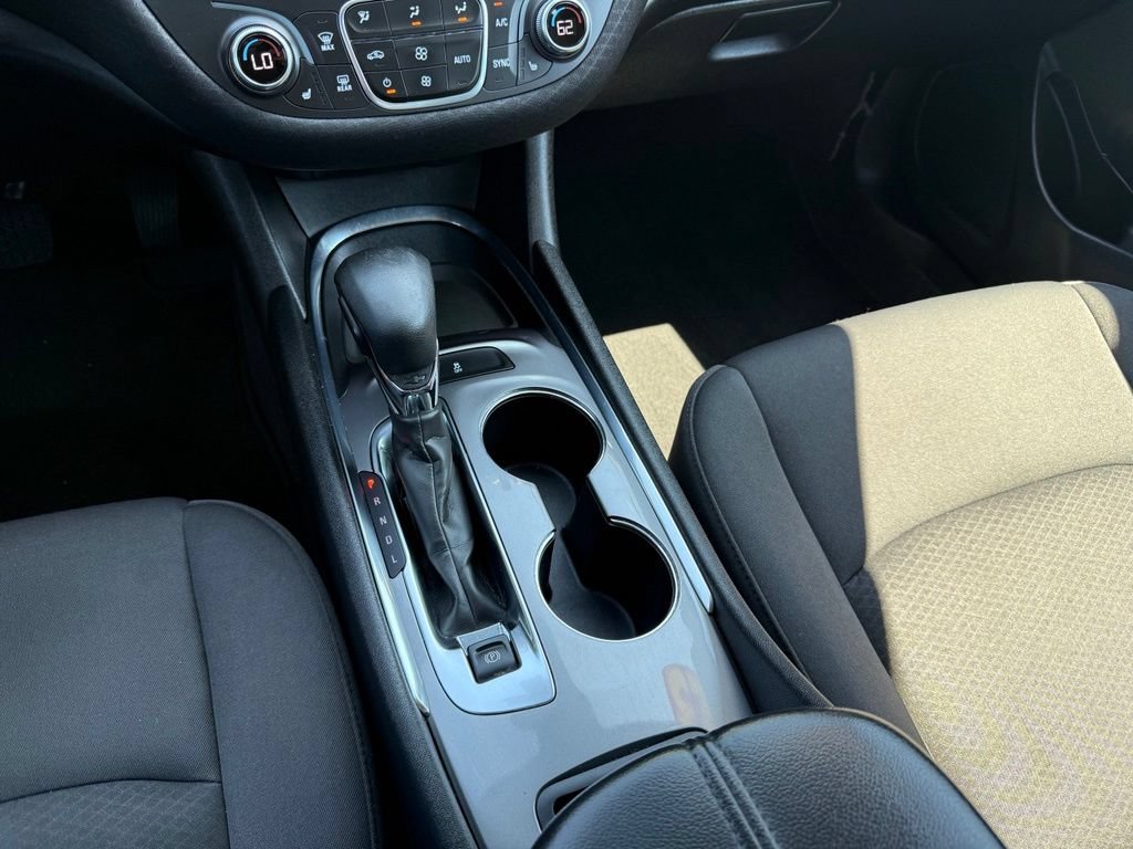Used 2023 Chevrolet Malibu LT FWD image 14