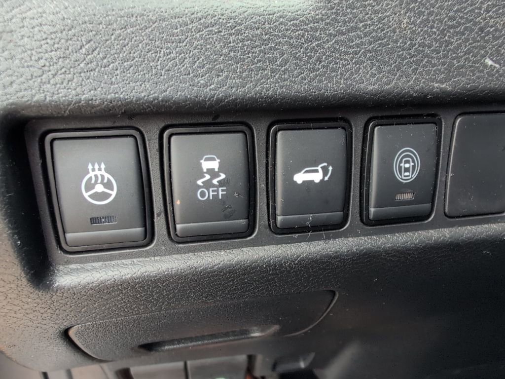 Used 2020 Nissan Murano SL w/ Moonroof Package image 17