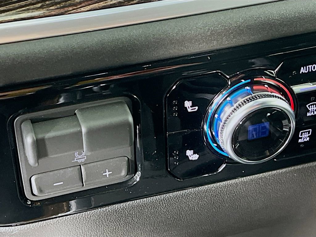 New 2026 GMC Sierra 1500 Elevation image 17