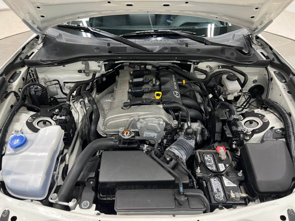 Used 2020 MAZDA MX-5 Miata RF Grand Touring RWD image 27