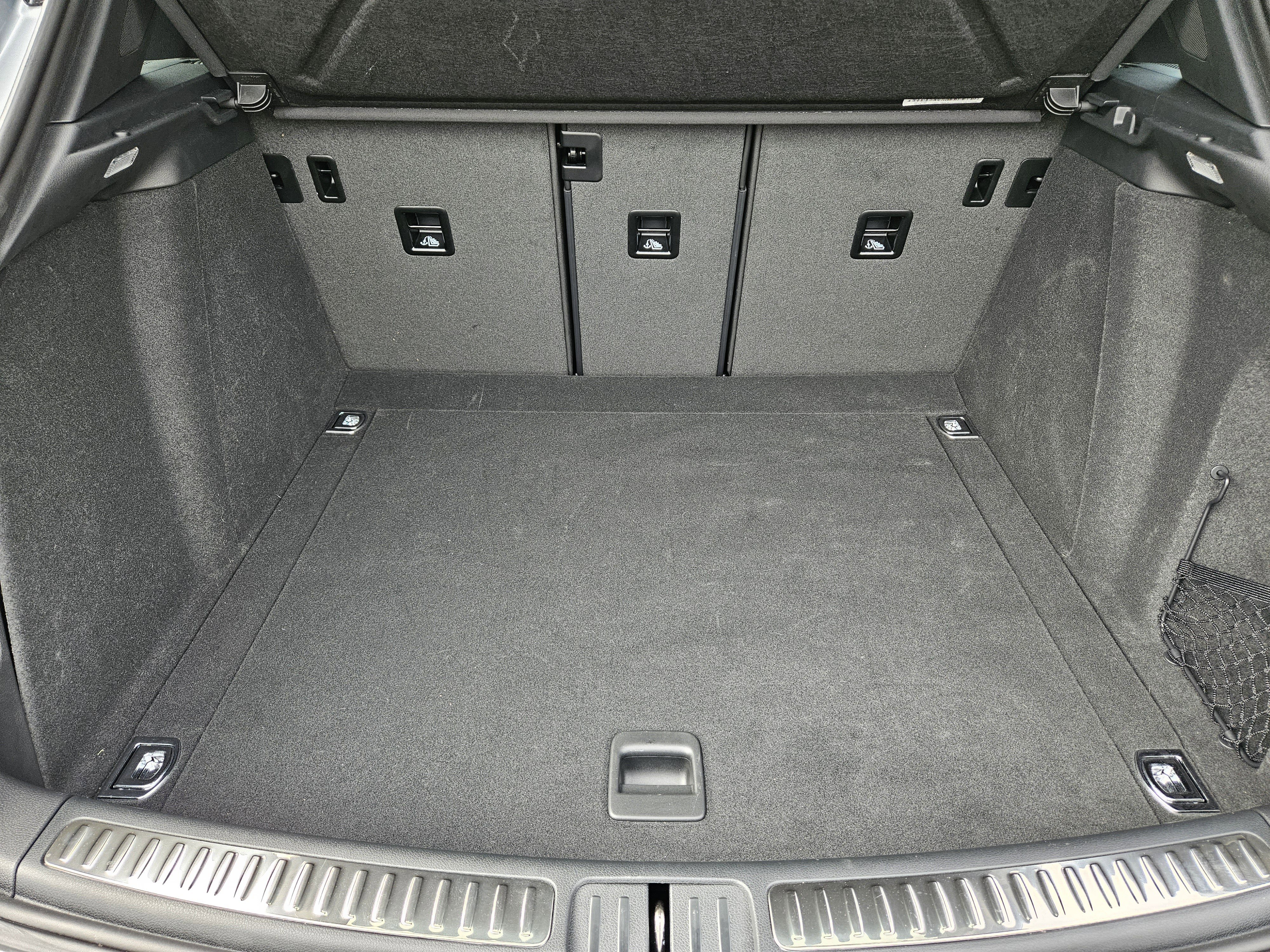 Certified 2025 Porsche Macan image 31